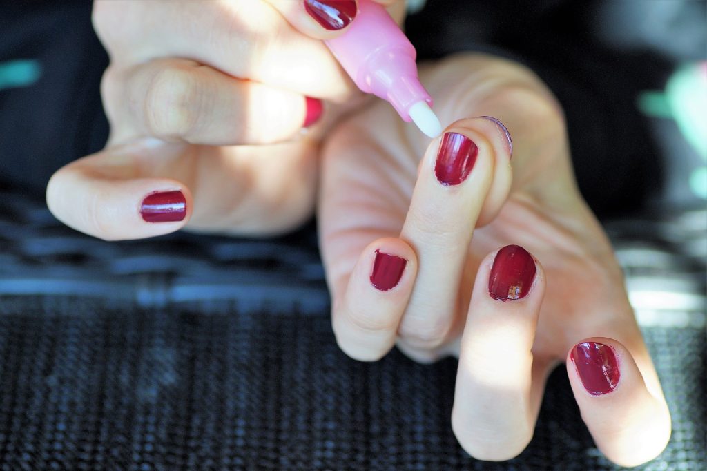 5 Easy Steps to Salon-Perfect Nails at Home