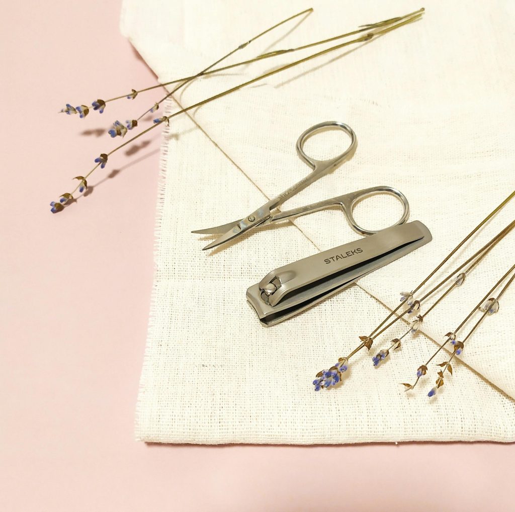 How to do a pedicure at home
