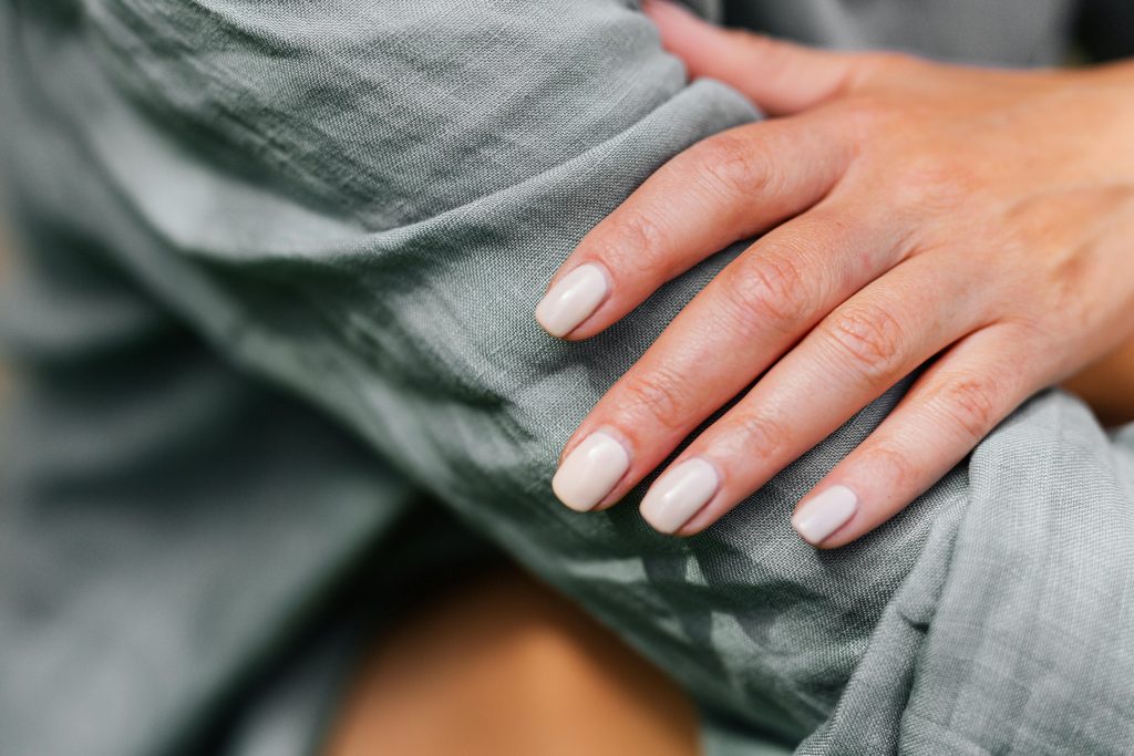 How to Choose the Perfect Nail Shape for Your Hands 
