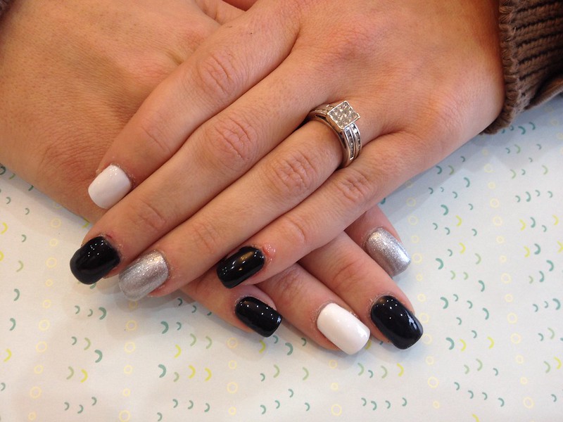 7 Black and White Nail Ideas That Never Go Out of Style
