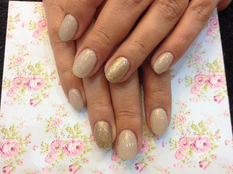 Gold Nail Ideas That'll Make Everyone Ask About Your Manicure