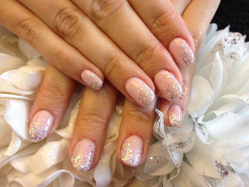Clear Nail Designs: The Ultimate Guide to Stunning Natural-Looking Nails