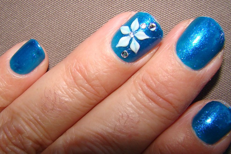 9 Stunning Baby Blue Nail Ideas for Your Next Manicure