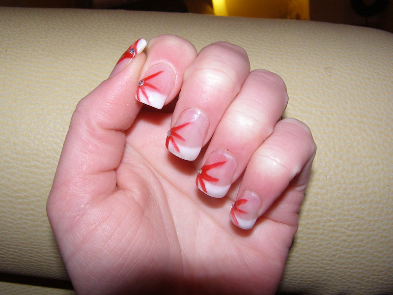 Holiday Party-Ready Nails: 5 Festive Looks You Can DIY