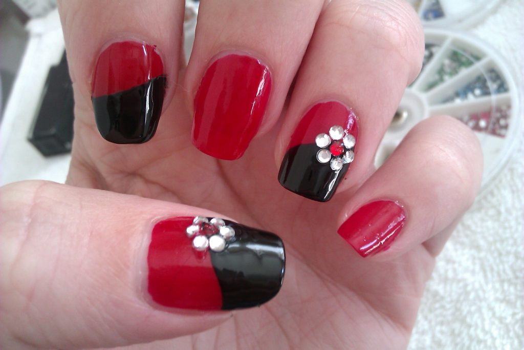Pearl Nail Ideas That Look Like a Million Bucks