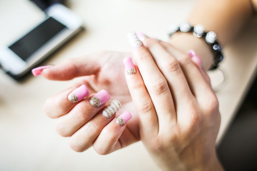 Pearl Nail Ideas That Look Like a Million Bucks