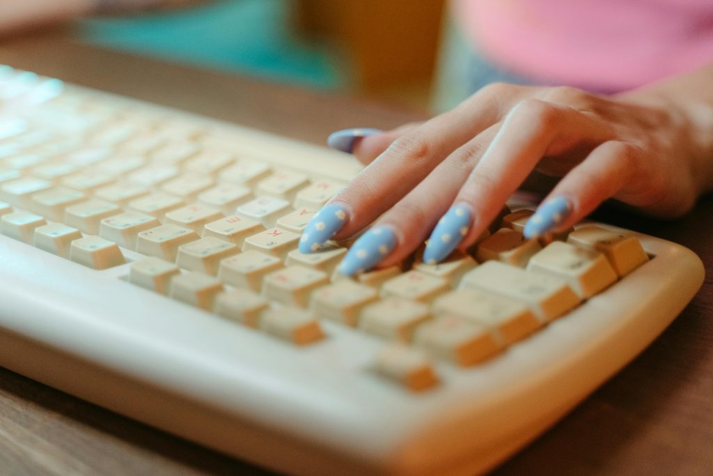 9 Stunning Baby Blue Nail Ideas for Your Next Manicure