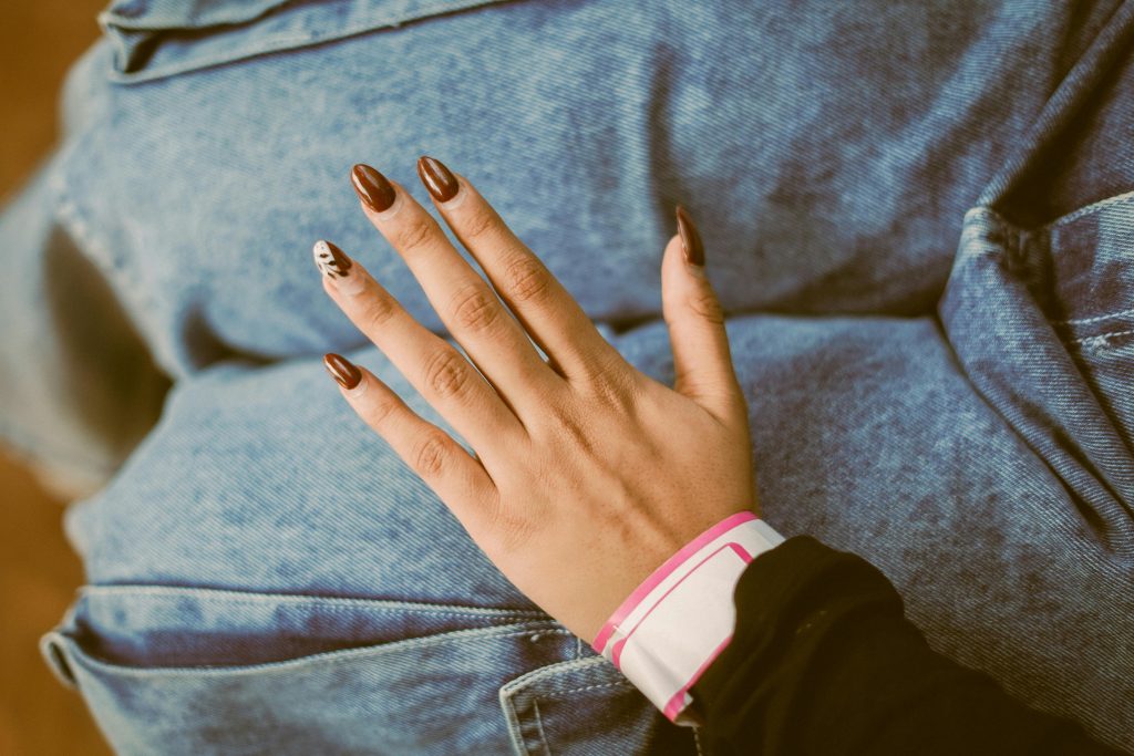 8 Stunning Almond Nail Ideas You Need to Try