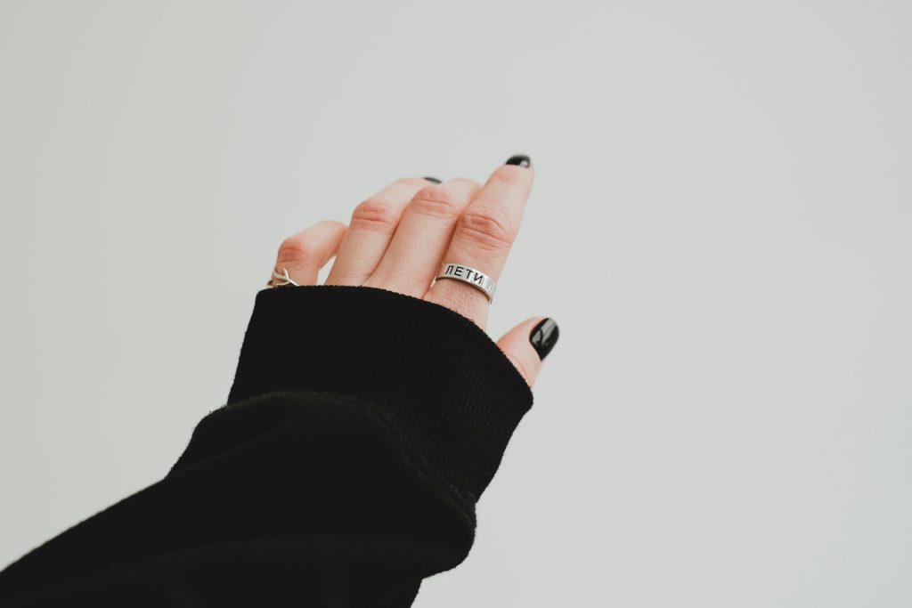 7 Stunning Black and Gold Nail Designs For Every Occasion